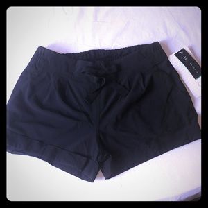 Lululemon Black Short -Size 6